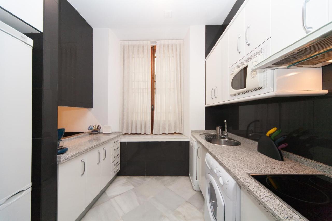 La Casa Del Conde De Gelves Apartments Севилья Номер фото